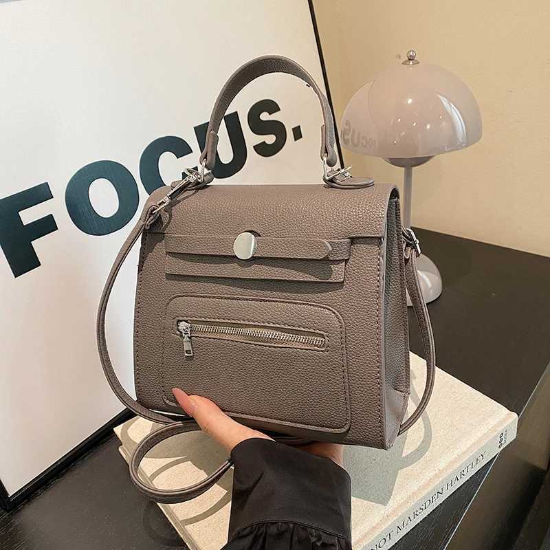 Chic Stylish Vintage Leather Tote Bag For Business Women Commuter With Large Capacity And Solid ColorW251115