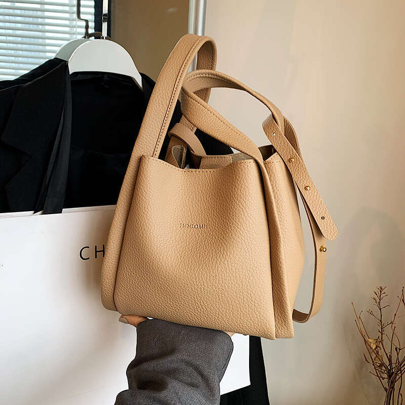 Female baozi mother 2025 winter new Korean version vegetable basket simple handbag soft leather shoulder diagonal cross bucket bag