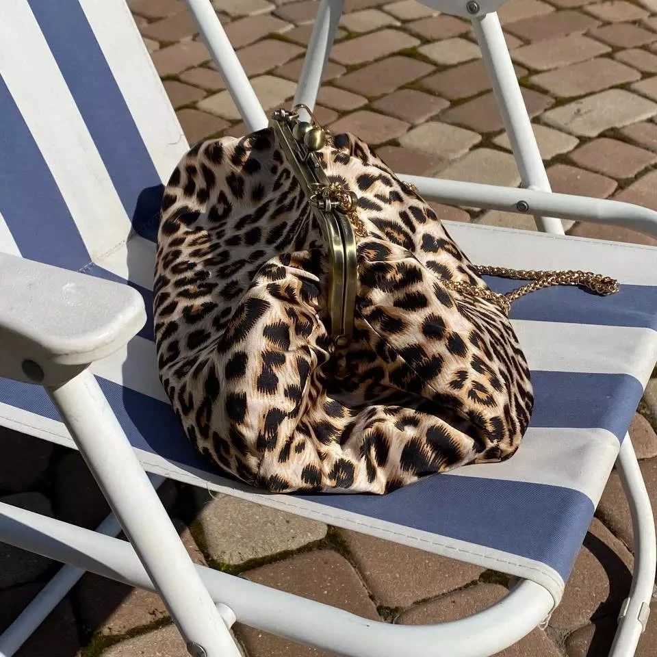 LOST IN VINTAG Leopard Chocolate Fabric Soft Smooth Owl Bag Balls Bronze Kiss-lock Large Purse Clutch 30x17x12cm K251115