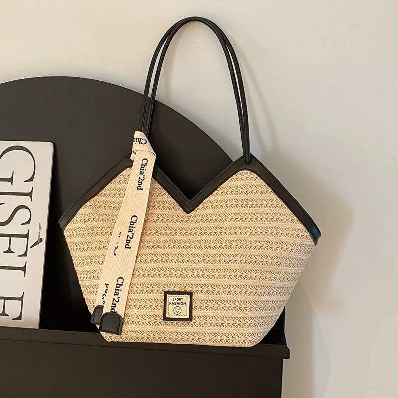 Womens large capacity shoulder bag summer grass basket womens handbag fashionable designer beach bag Bali shopping bag Z250416