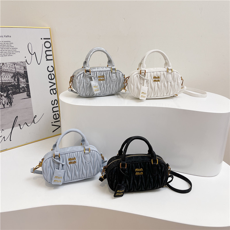 designer bag new Advanced niche design bags Leisure and versatile embroidered thread wrinkled single-shoulder crossbody and hand-held bowling bag