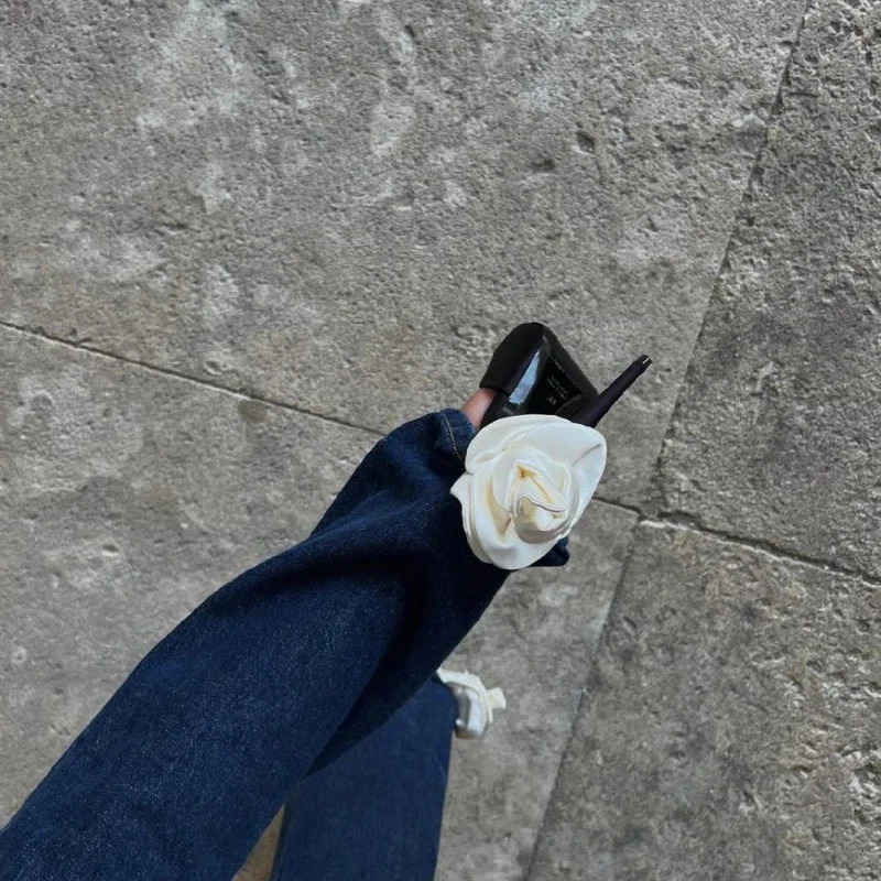 Womens Slippers Summer High Heels Pointed Suede Bun Head Flower Sandals Fashion Temperament Banquet Slippers 250415