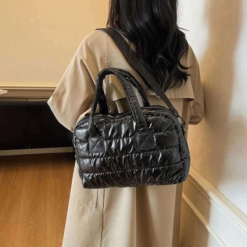Elegant Tote Bags For Women Leather Shoulder Bag Classic Design By Famous Designer Luxury Brand Ladies HandbagsW251115