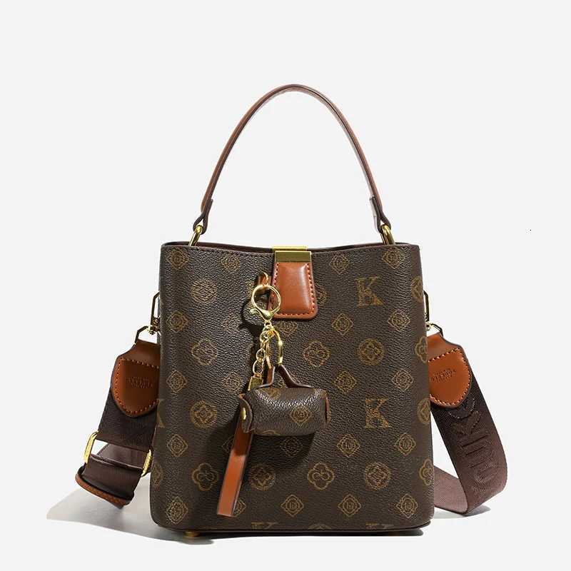 Luxury Brand Leather Handbags Women Tote Shoulder Bag Crossbody Messenger Famous Designer Popular Classic Elegant And FashionW251115