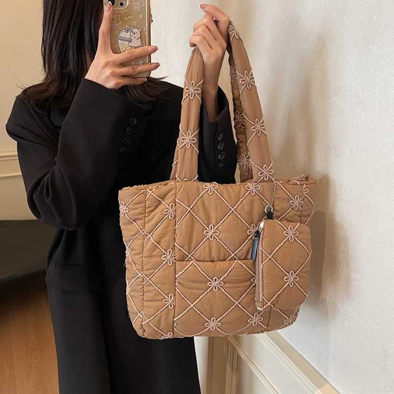 Womens Shoulder Bag with Small Purse 2 Pcs Set Large Capacity Quilted Embroidered Diamond Pattern Fashion Tote BagW251115