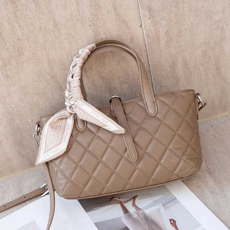 2025 New Genuine Leather Tote Bag for Women Natural Grain Shoulder Crossbody Designer Luxury Bag Large Capacity HandbagW251115