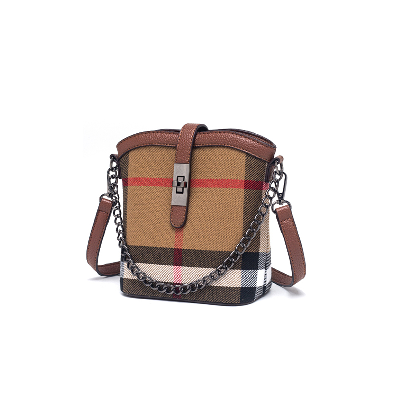 The checkered camera bag stylish versatile. It suitable for daily use. This is the hot best choice give to friends and family
