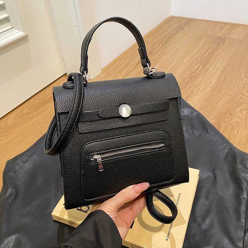 Luxury Parisian Crossbody Bag - Unique Retro Leather Messenger Purse With Letter Elegant Commuter Shopper Large CapacityW251115