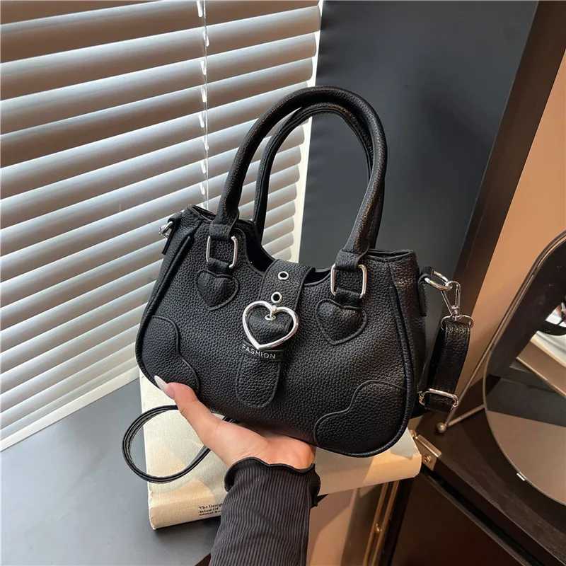 Luxury Designer Paris Fashion Leather Handbag for Women Elegant Crossbody Bag Large Capacity Commuter StyleW251115