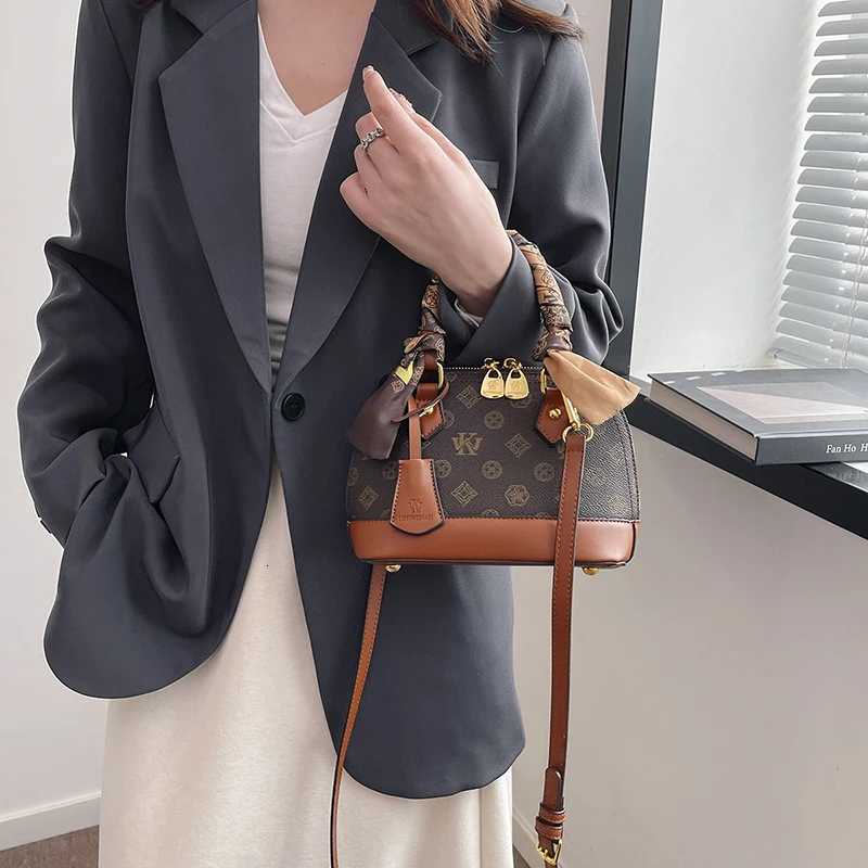 Elegant Ladies Tote Bags Leather Handbag Crossbody Design From Famous Designer Luxury Brand For Everyday UseW251115