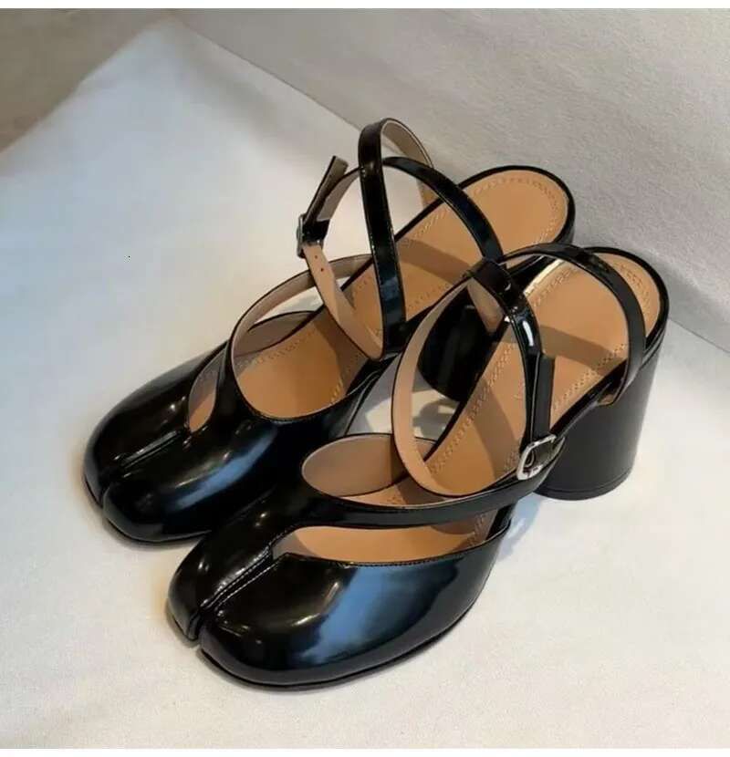Ins style Fashion Patent Leather Split Toe Women Pumps Spring Summer Thick High heels Sgbacks Female hot Tabi Chunky Casual Shoes
