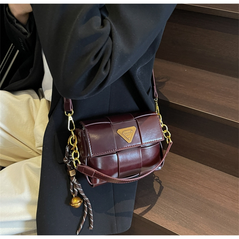 free shipping designers bags for womens 2025 new small square commuting hot woven crossbody bag high end sense simple and fashionable