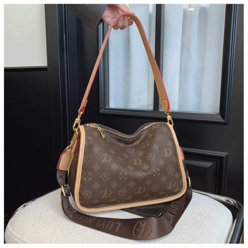 Famous Designer Womens Tote Bag Genuine Leather Crossbody Shoulder Handbag Elegant Messenger Purse For LadiesW251115