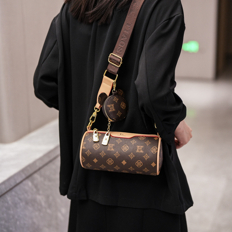 2025 Designer New Vintage Shoulder Bag Women Stylish Round Barrel Purse Fashion Versatile Crossbody Bag with Print Pattern Elegant free shipping hot