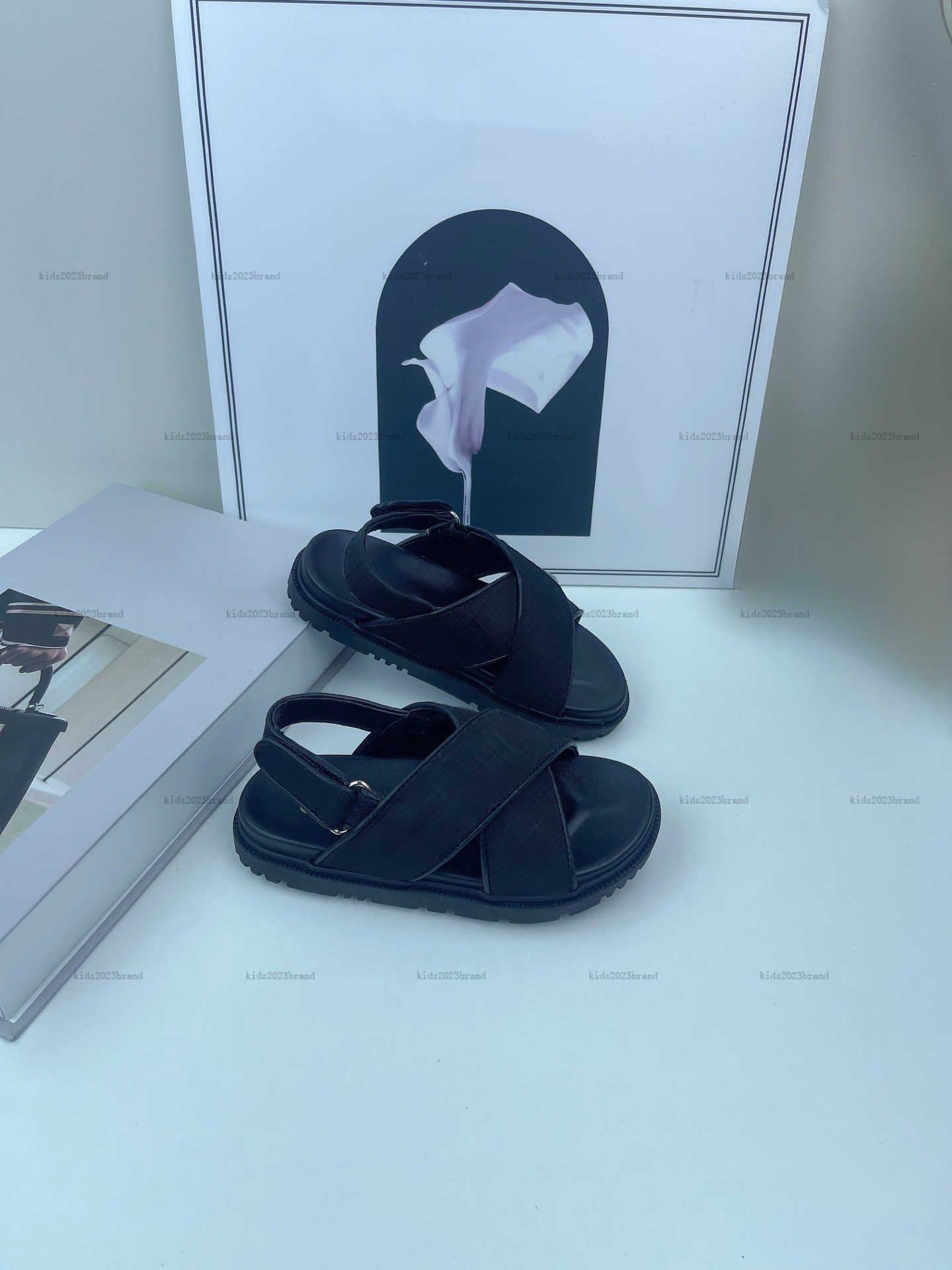 New baby Sandals Cross lace design kids shoes Size 26-35 Carton packaging summer High quality Child Slippers A283X08N065-g