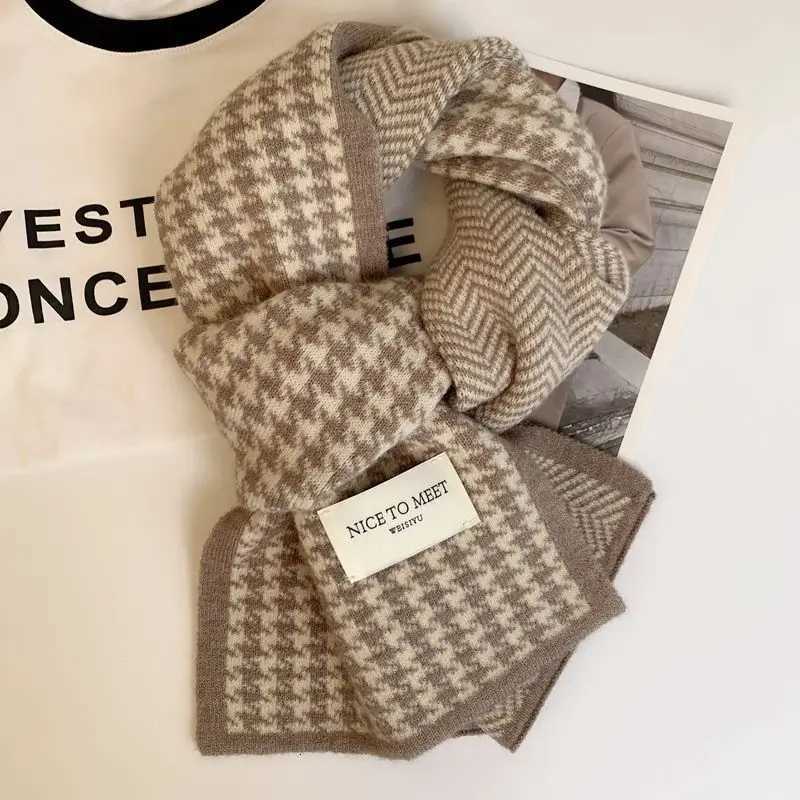 Luxury Scarf female winter new atmosphere sense of double-sided students cute warm thickened knitting senior sense of scarf Y251115
