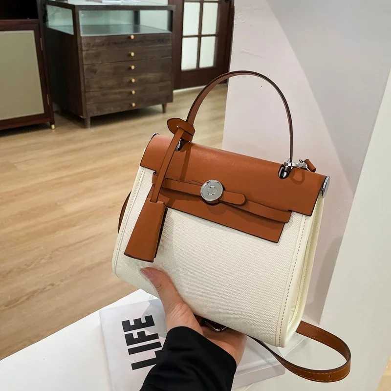 Luxury Womens Shoulder Bag Premium Leather Handbag Vintage Designer Crossbody Purse for Daily UseW251115