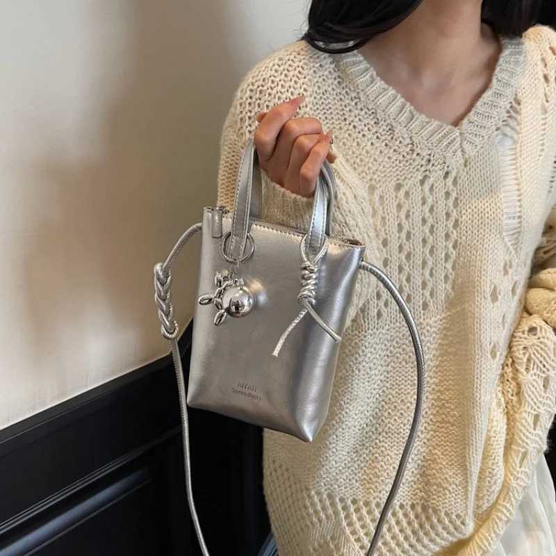 Womens Messenger Bag Leather Shoulder Bag With Detachable Strap Famous Designer Luxury Brand ChicW251115