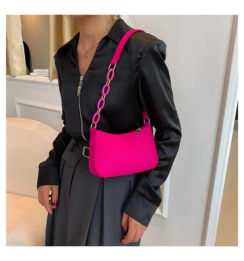 2024 Fashion Felt Shoulder Bag Handbag For Female Womens Subaxillary Bag Design Advanced Texture Armpit Bag Crescent Saddle Bag Z250512