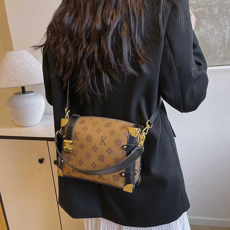 Classic Leather Handbags For Ladies With Shoulder Strap Option Luxury Brand Women Messenger Bag Famous DesignerW251115