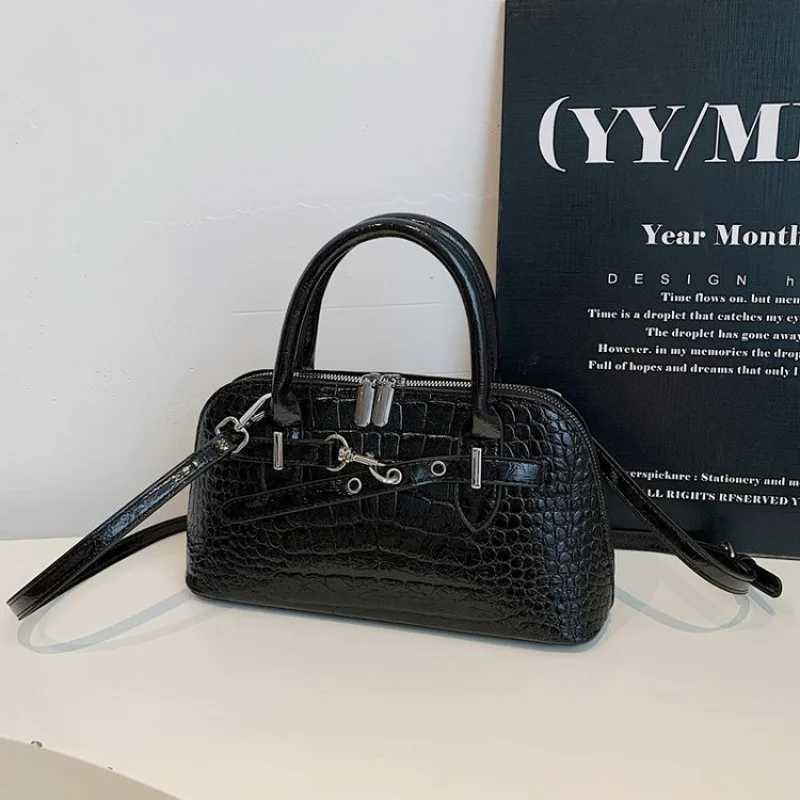 Stylish Classic Leather Ladies Messenger Bag Crossbody Handbag Shoulder Tote For EverydayW251115