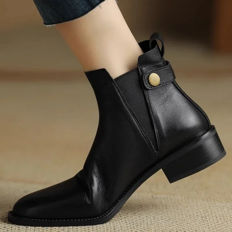 Leather Short Boots Women Winter Round Toe Solid Color Retro Ankle Boots Ladies Chelsea Boot Soft Booties 250415