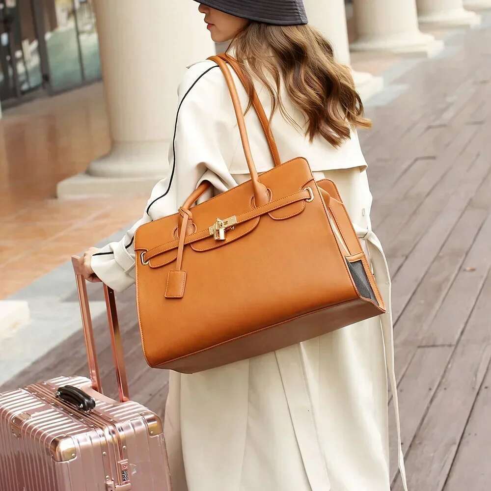 Outdoor Cat Dog Pet Bag Carrier Supplies Shoulder Handbag Backpack For Pets Puppy Kitten hot Fashion Accessories