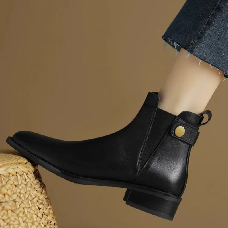 Leather Short Boots Women Winter Round Toe Solid Color Retro Ankle Boots Ladies Chelsea Boot Soft Booties 250415