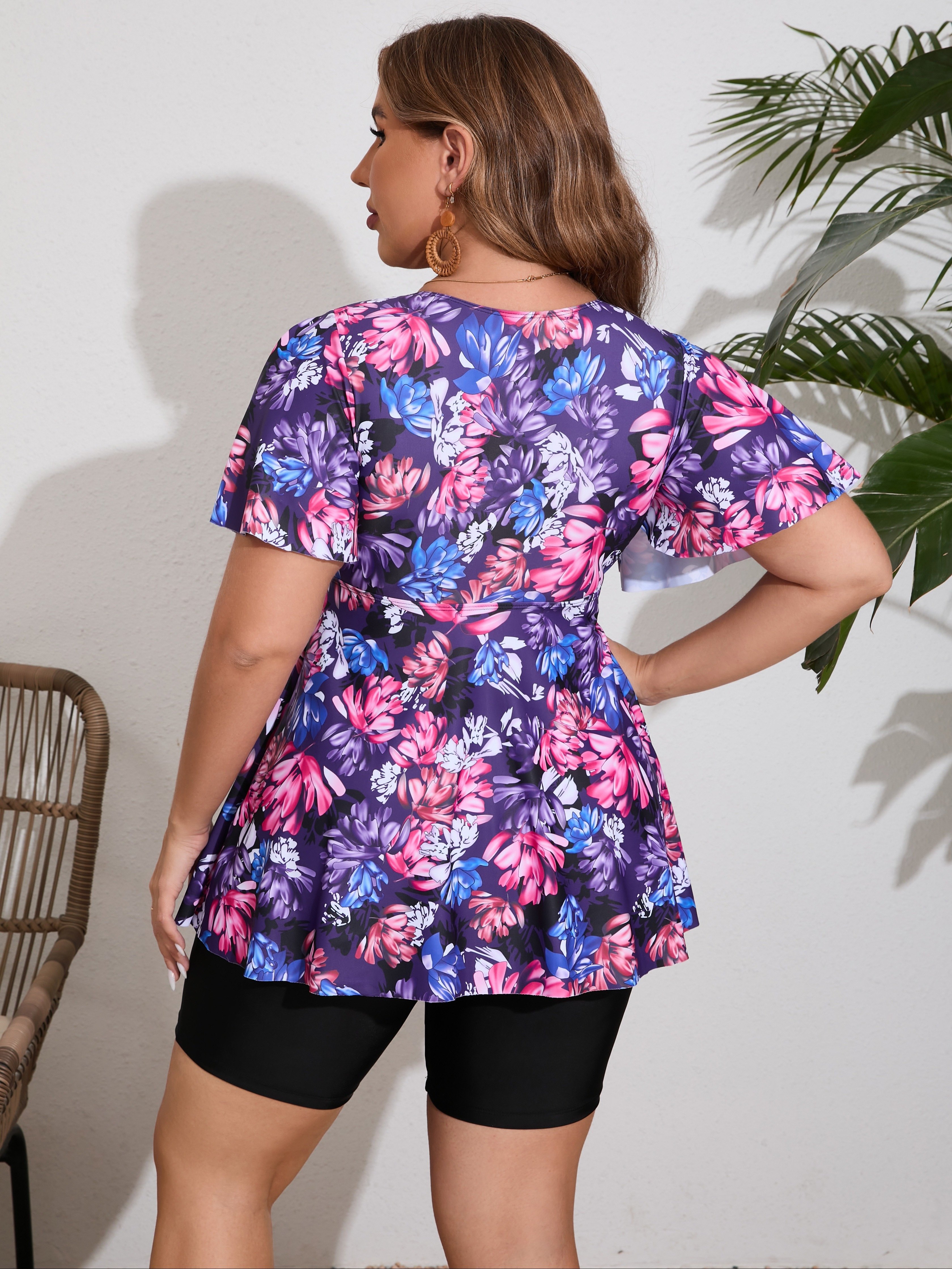 Plus Size Swimsuit Top with Shorts Set Flower Print V-neck Tuck in the Waist to Look Slimmer Skirt Hem Swimsuit and Shorts Set