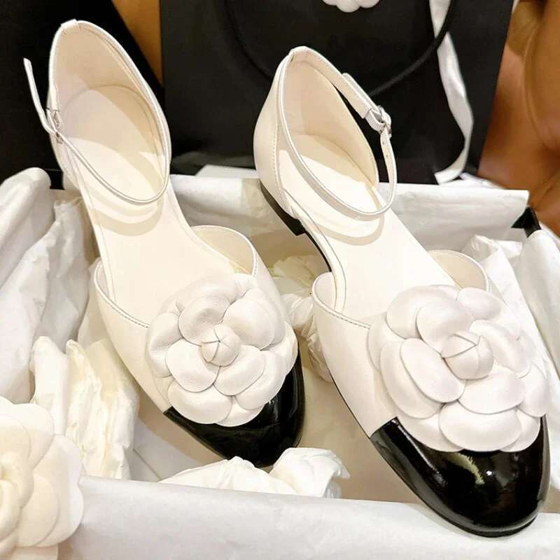 Designer wer Mary Jane Pumps Round Toe Flat Summer Comforts Hollow Brand ral Sandals Women