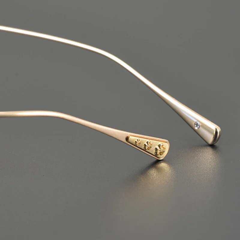 Eyeglass Frame For Women titanium Reading Glasses Designer Brand Prescription Fashion Titanium Men Retro Round Optical Eyewear