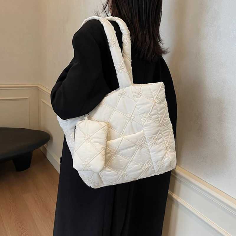 Womens Shoulder Bag with Small Purse 2 Pcs Set Large Capacity Quilted Embroidered Diamond Pattern Fashion Tote BagW251115