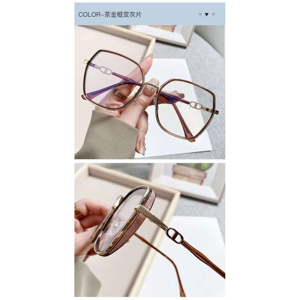 2025 Big Size Bg Moissanite Gold Tawny Photogray Trendy Sunglasses Rectangle Changing Photochromic Glasses for Women