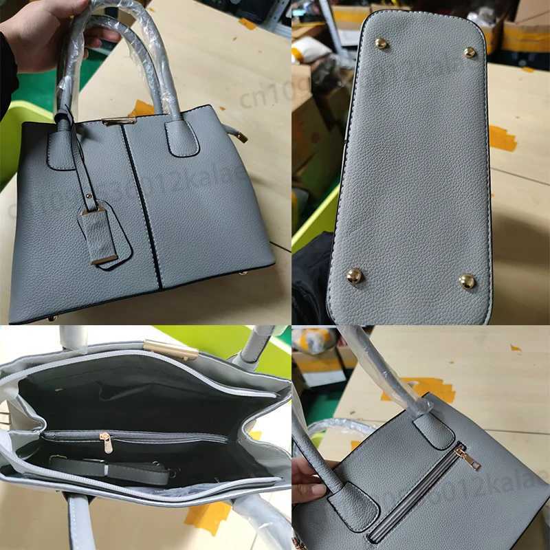 New Fashionable Womens Bag High End Texture Single Shoulder Oblique Cross Handheld Womens Bag Purses and HandbagsW251115