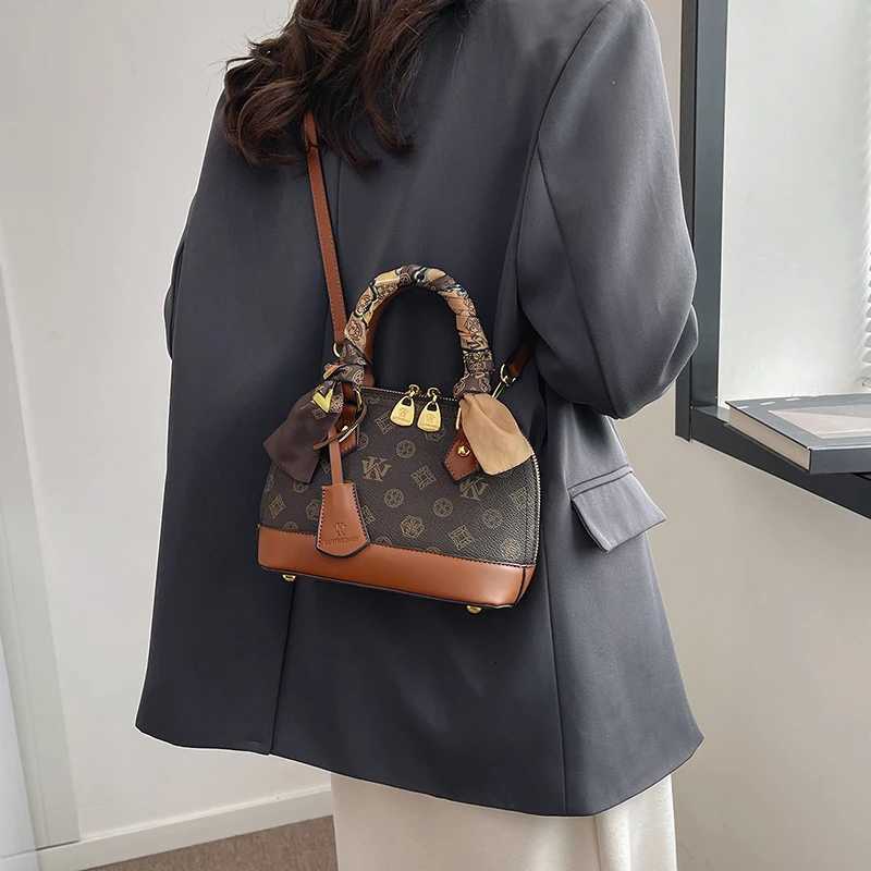 Elegant Ladies Tote Bags Leather Handbag Crossbody Design From Famous Designer Luxury Brand For Everyday UseW251115