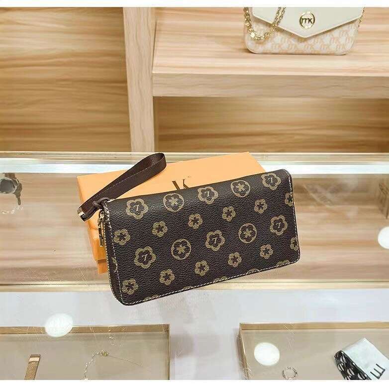 Women's 2025 New Long Style Female Handbag Fashion Zipper Large Capacity PU Wallet Card Bag