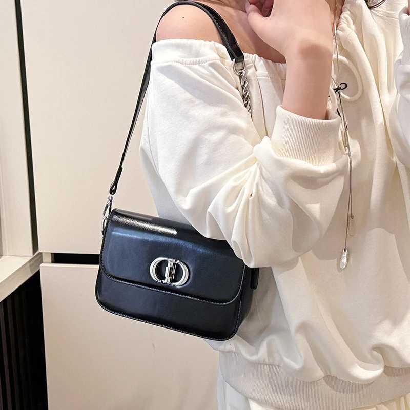 Elegant Ladies Crossbody Bag Leather Shoulder Bag Women Messenger Famous Designer Luxury Classic Style ClassyW251115