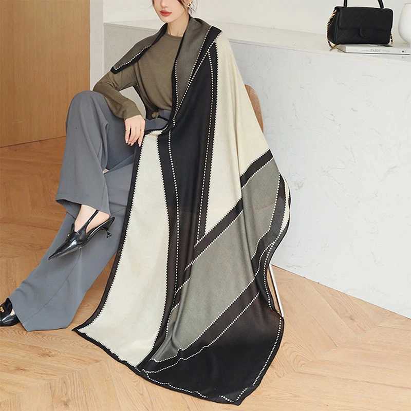 Luxury Fashion Printed Stripe Geometry Shawl Cotton Viscose Scarf Women Outdoor Sunscreen Muffler Hijab 18283cm Y251115