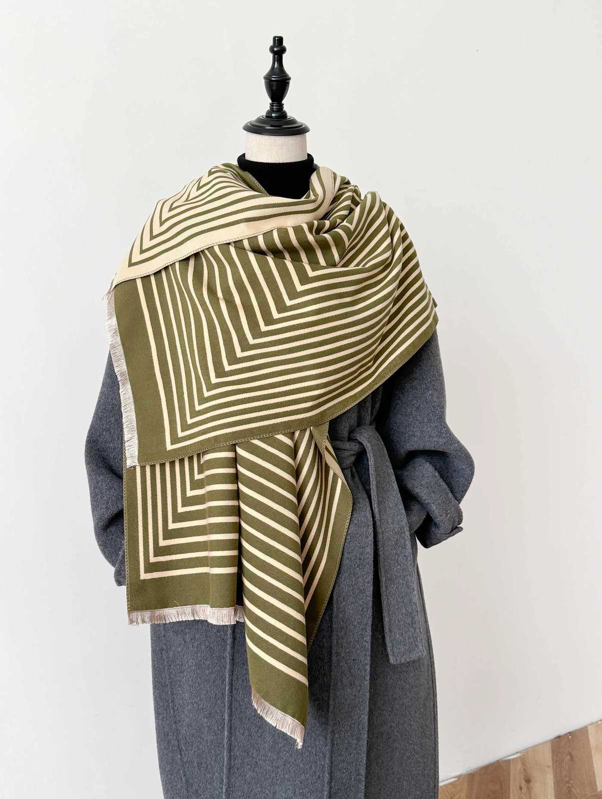 Luxury 2024 Winter Women Cashmere Scarf Thick Warm Pashmina Shawls Wraps Floral Jacquard Lady Blanket Echarpe Bufanda Female New Y251115