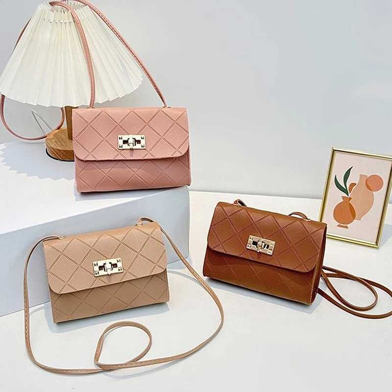 New Fashion Check Women Shoulder Bags Small Square Bag Trend Luxury Brand Handbags Tote BagsTextured BagsW251115