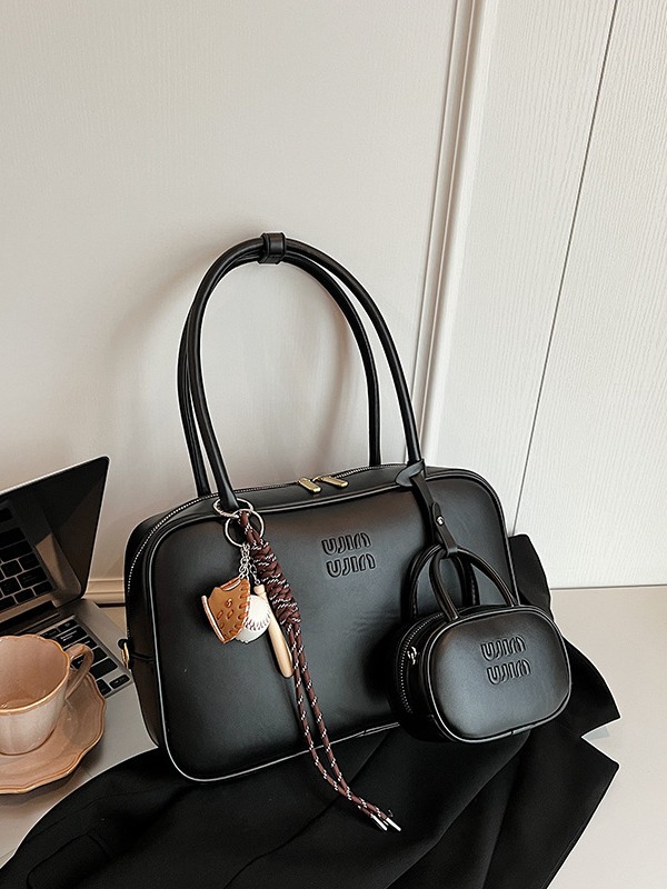 designer bag new style bowling pillow bag versatile and large-capacity tote briefcase fashionable commuter bag for hand-held and cross-body