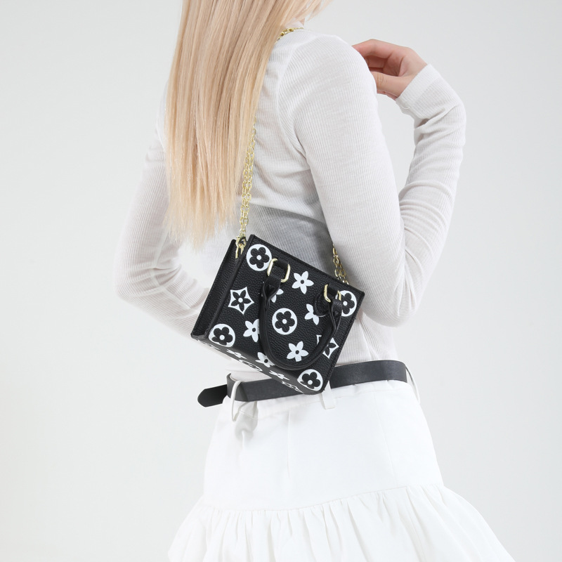 Free shipping 2025 Season New Fashion Print Square Bag Women High Quality Unique Casual Minimalist Crossbody Bag brown black