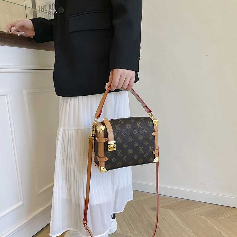 Classic Leather Handbags For Ladies With Shoulder Strap Option Luxury Brand Women Messenger Bag Famous DesignerW251115