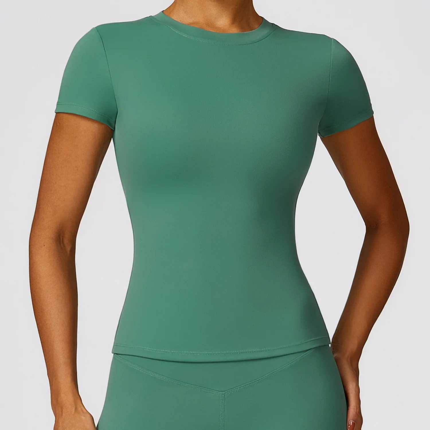 Sexy womens yoga top seamless sports T-shirt fitness clothing short sleeved yoga shirt running activity clothing sports top Z250415