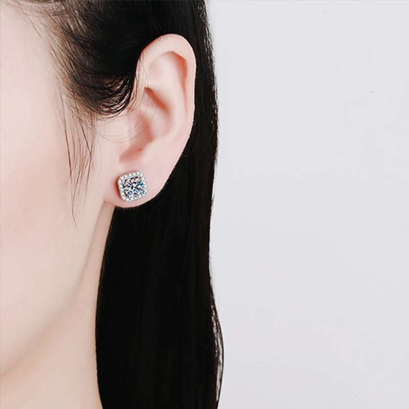 DJMAX 0.5/1ct Dia for Women Top Quality Original Sterg Sier Lady's Moissanite Earrings New 2023