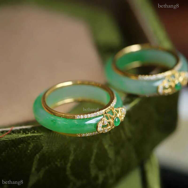 Band Rings New in Natural Green Chalcedony Crystals Rings for Women Luxury Chinese Style Wedding Jewelry exquisite Dethable Gift J230517