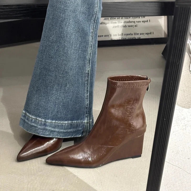 Womens Patent Leather Wedge Ankle Boots Elegant Pointed Toe Footwear Fashion Wedges Heel Party Ladies Pumps Zapatos Mujer 251114