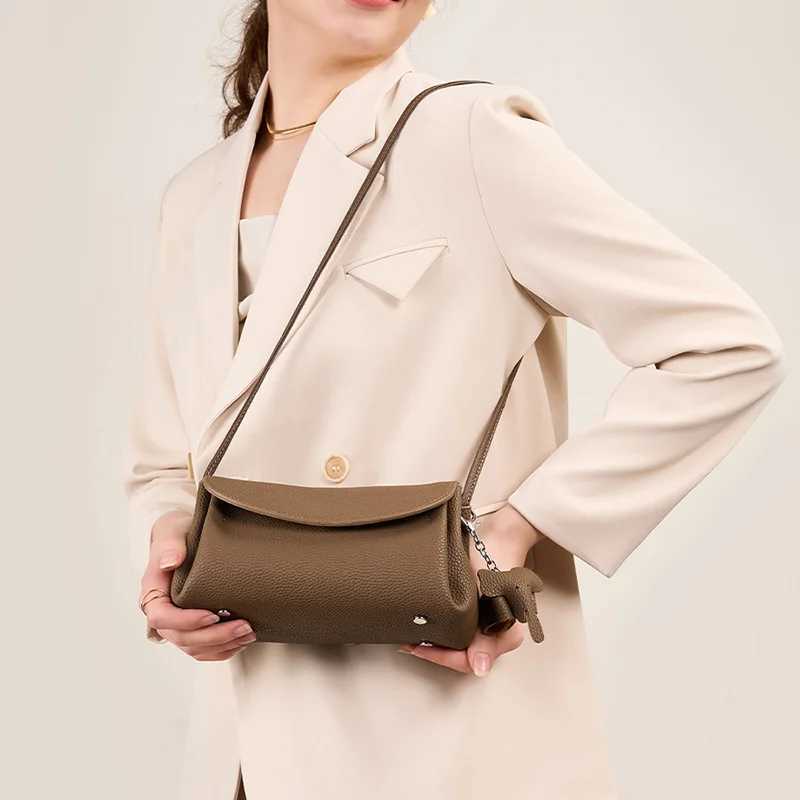 Womens Genuine Leather Shoulder Bags Fashion Crossbody Bags Soft Cowhide Leather Shoulder Messenger BagW251115