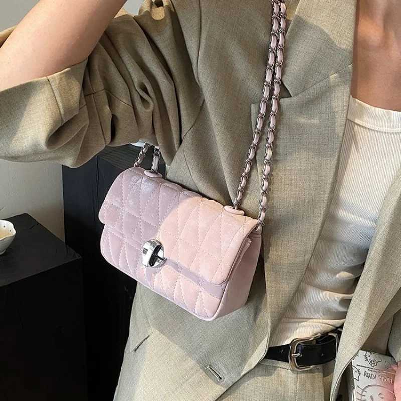 Fashionable Leather Womens Crossbody Bag Luxury Brand Famous Designer Elegant Crossbody Vintage Daily BagW251115