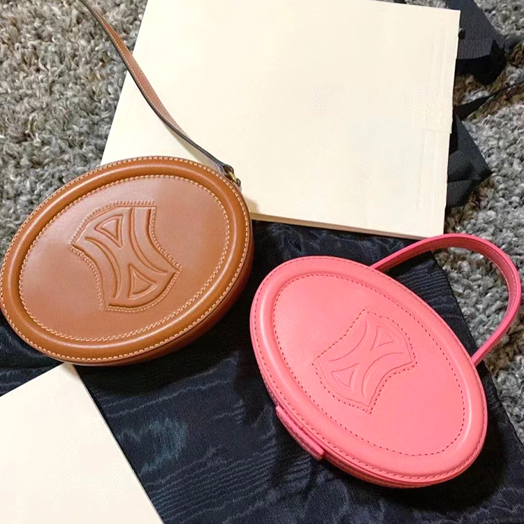 Luxury TRIOMPHES mens clutch bag womens travel oval Genuine leather satchel Designer round bags tote handbag Calfskin shoulder mirror quality purse Crossbody Bags